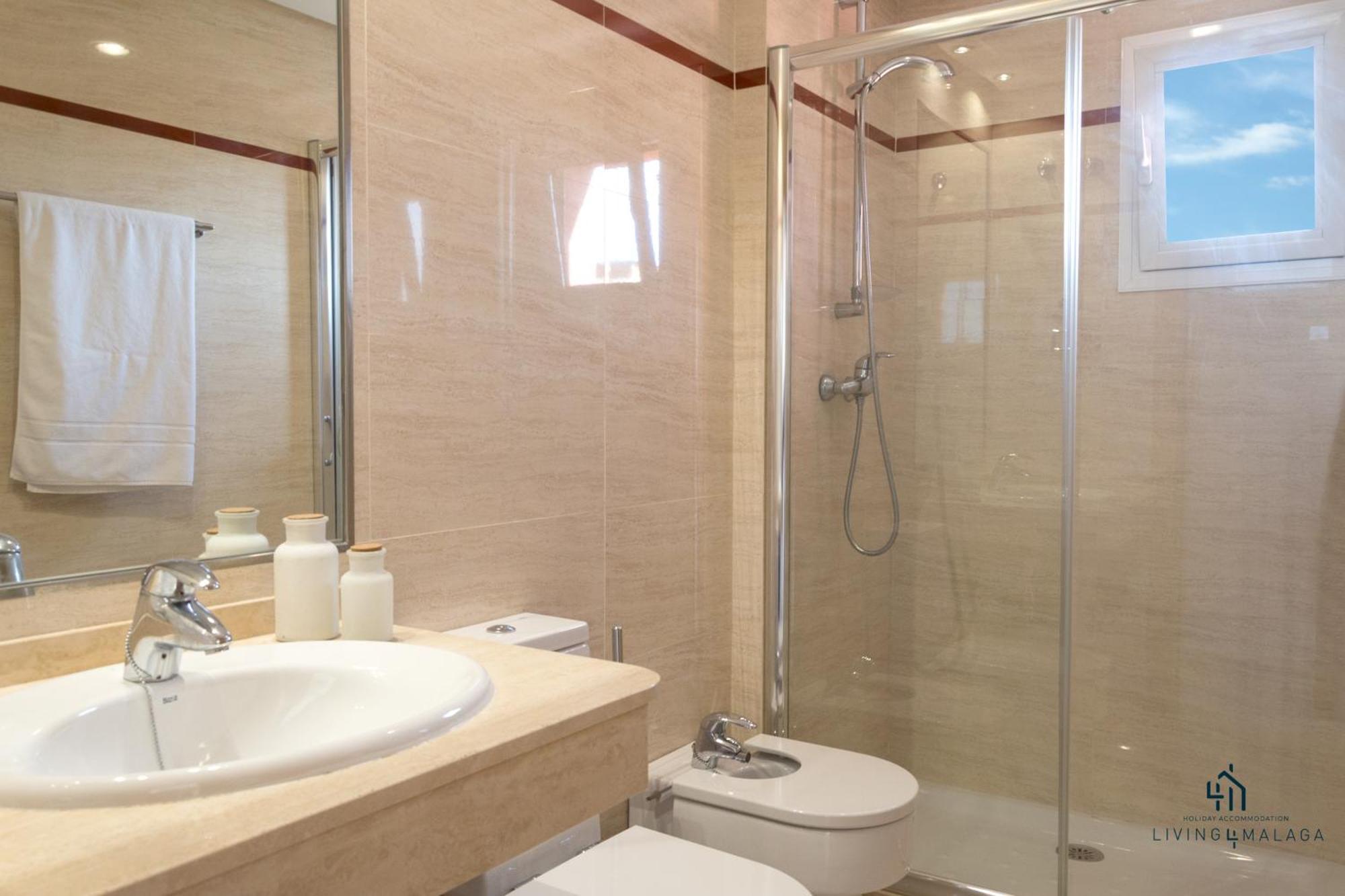 Apartament Living4Malaga Blue Bay Zewnętrze zdjęcie